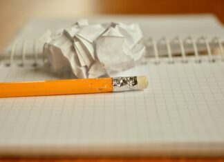 Jak zrobić papierowy Topper na tort?